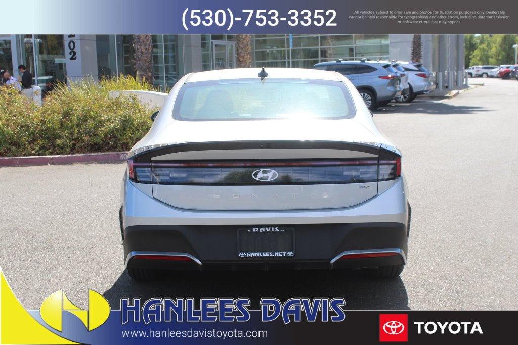 Used 2026 Silver Hyundai Blue image 8