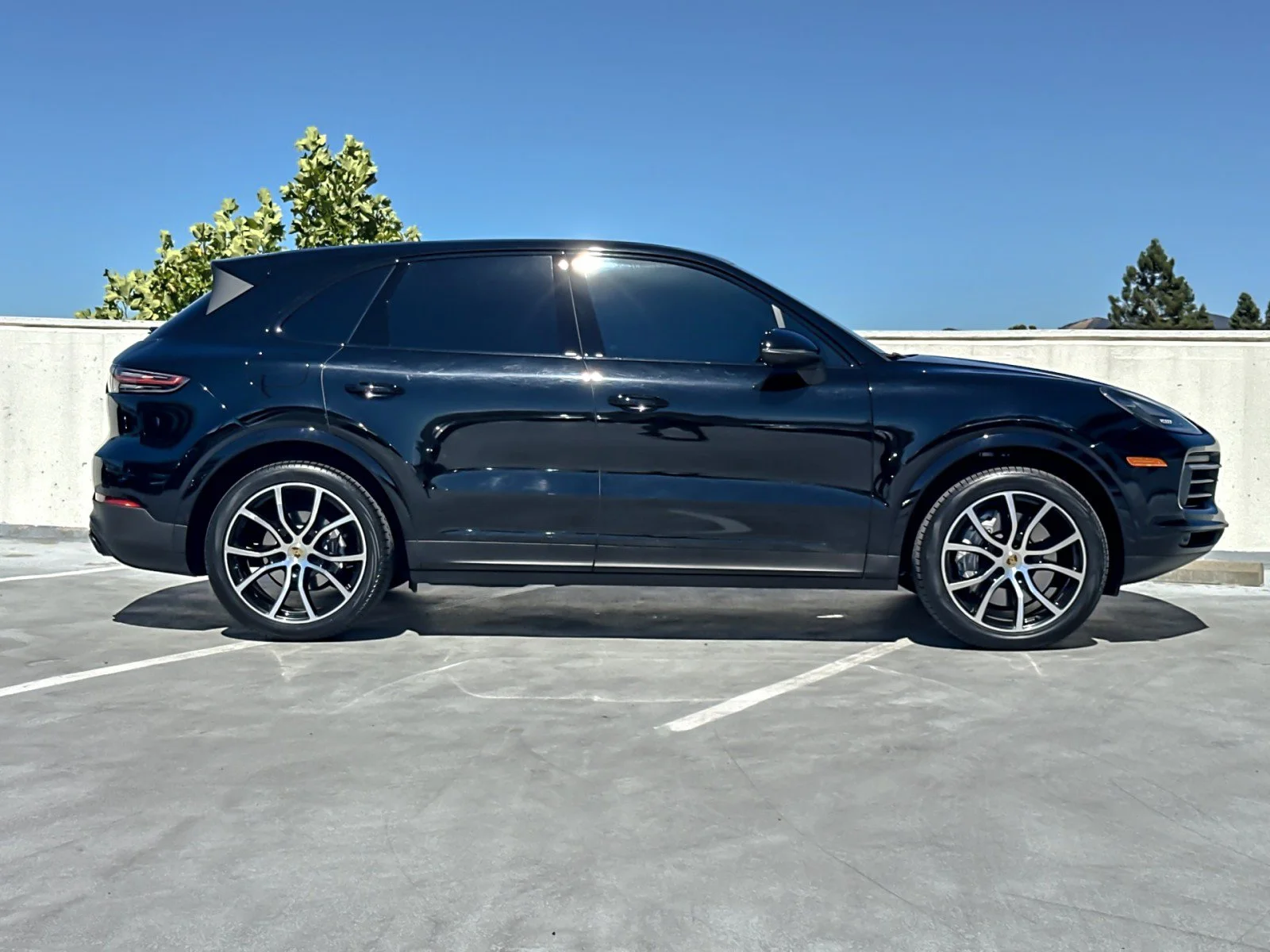 Used 2023 Black Porsche Platinum Edition image 9