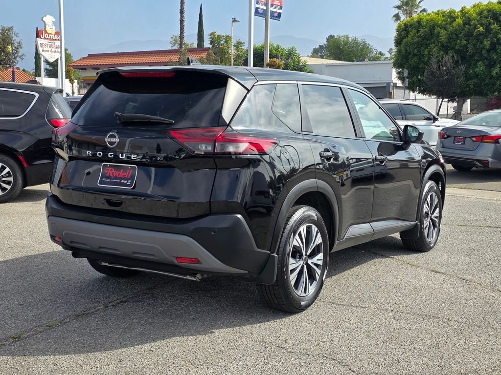 Used 2023 Black Nissan SV image 5