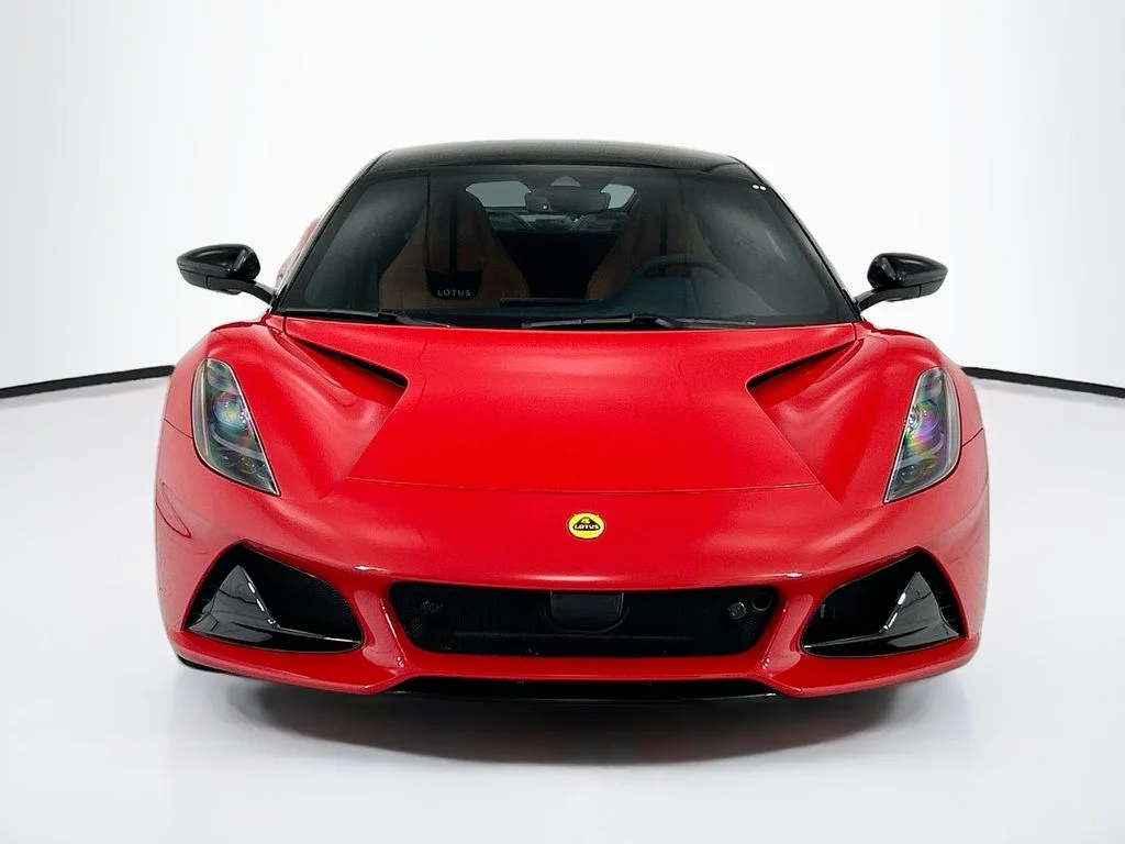Used 2026  Lotus V6 SE image 2