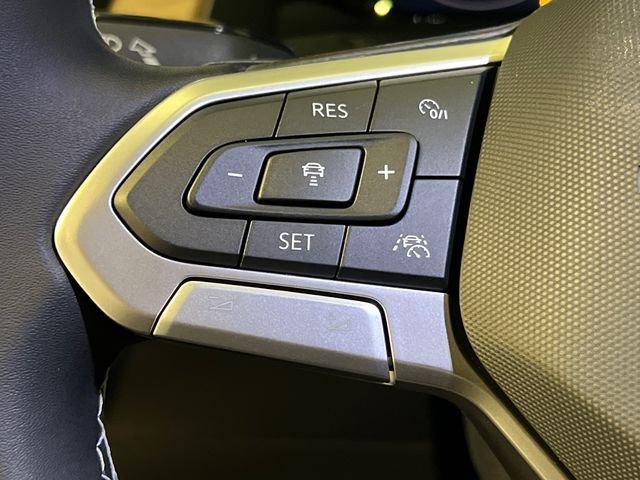 New 2026 Black Volkswagen 2.0T SE w/Technology image 14