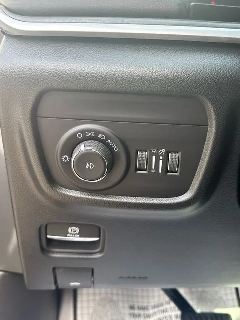 2025 Jeep Grand Cherokee L Limited - Photo 32