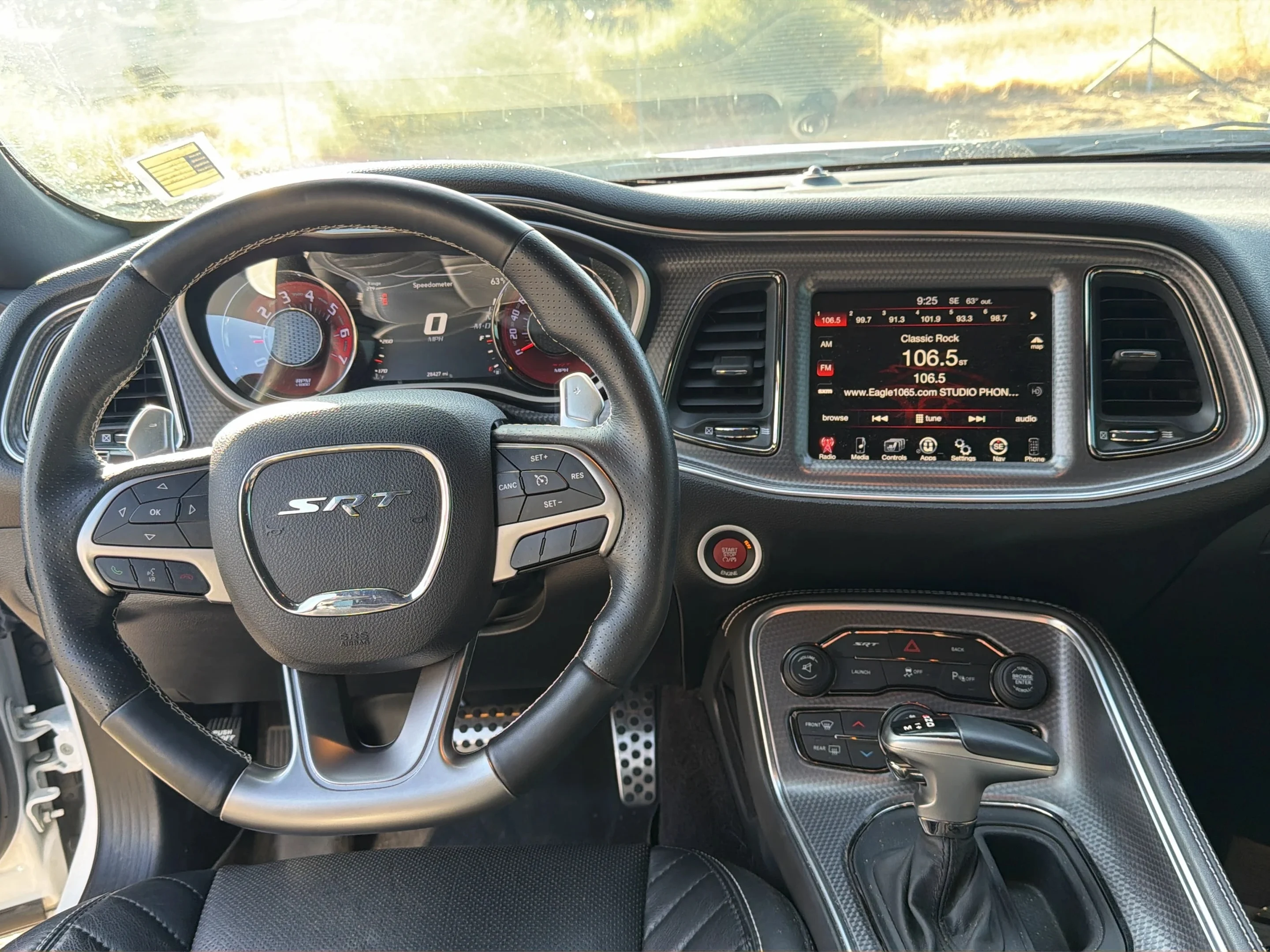 2016 Dodge Challenger SRT - Photo 12