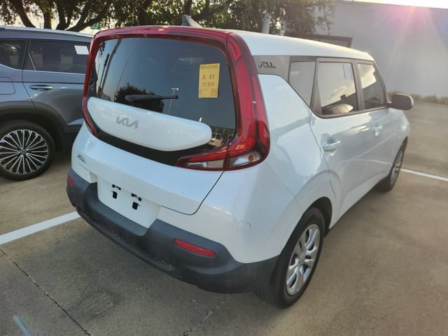 Used 2022 White Kia LX image 6