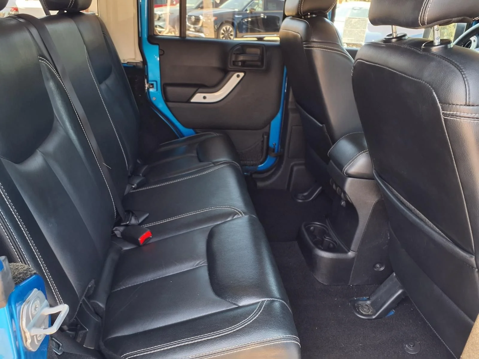 Used 2014 Blue Jeep Unlimited Sahara image 22