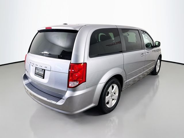 Used 2016 Silver Dodge SE image 7