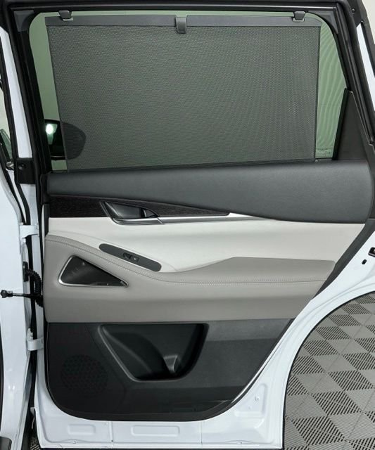 New 2027 2T RAD WHT INFINITI Autograph AWD image 25