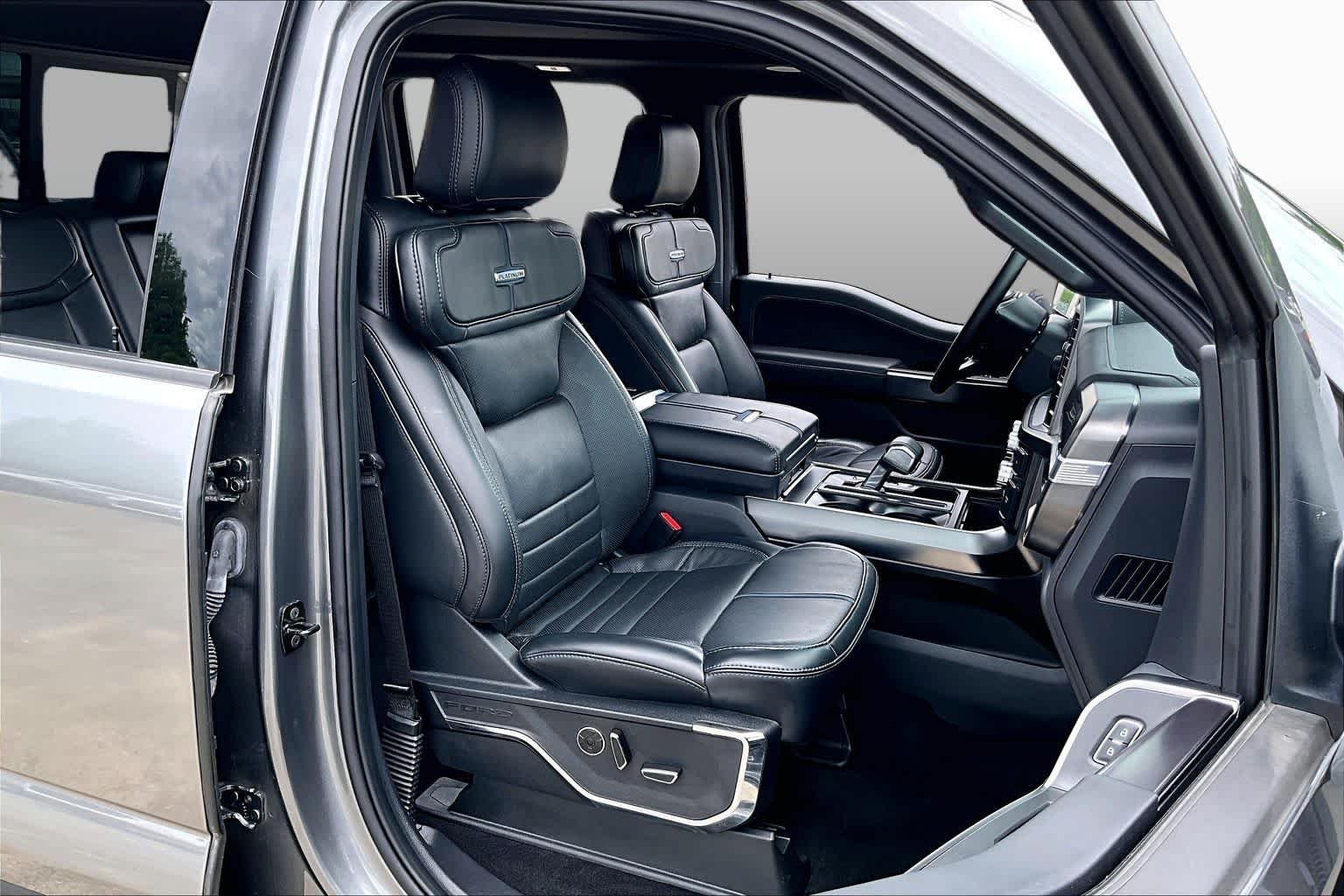 Used 2024 Carbonized Gray Metallic Ford Platinum image 8