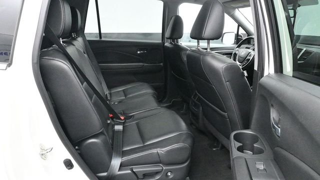 Used 2017 White Honda EX-L image 11