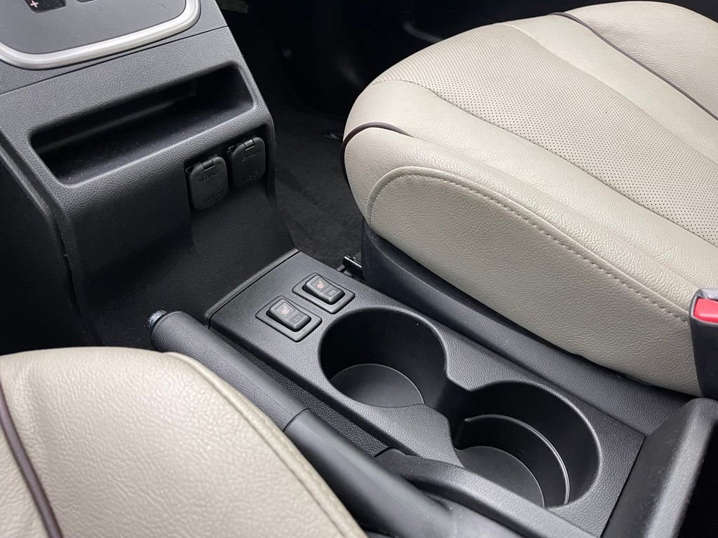 Used 2014 Zeal Red Mica Mazda Grand Touring image 24