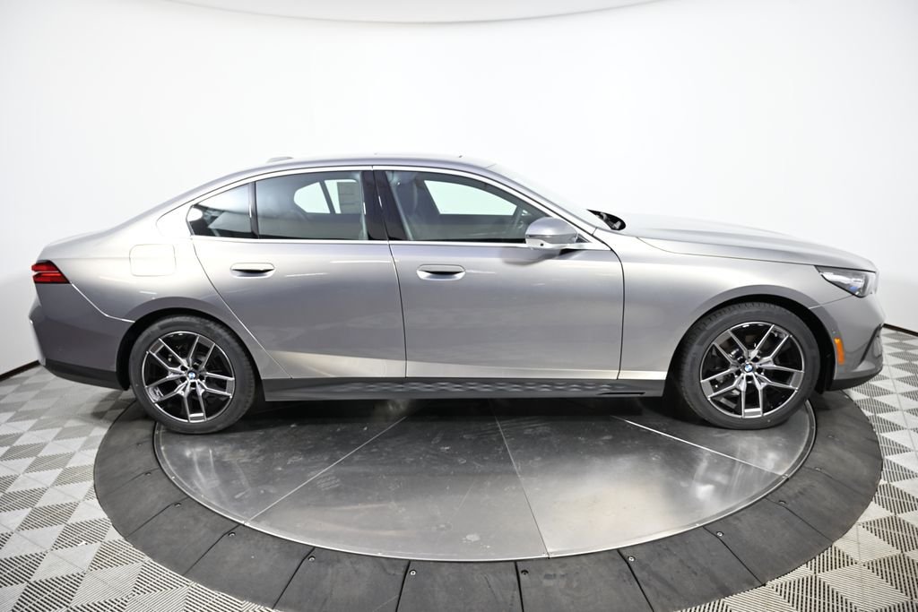 2026 BMW 5 Series 530i - Photo 6