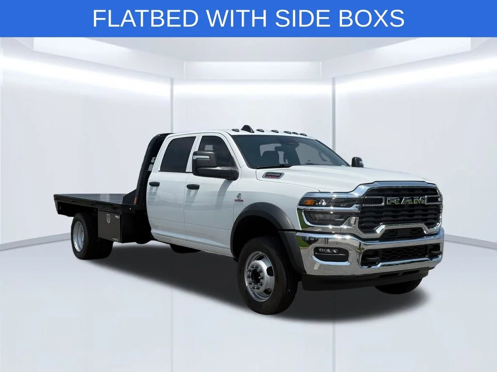 New 2026 Bright White Clear-Coat Exterior Paint RAM Tradesman image 30