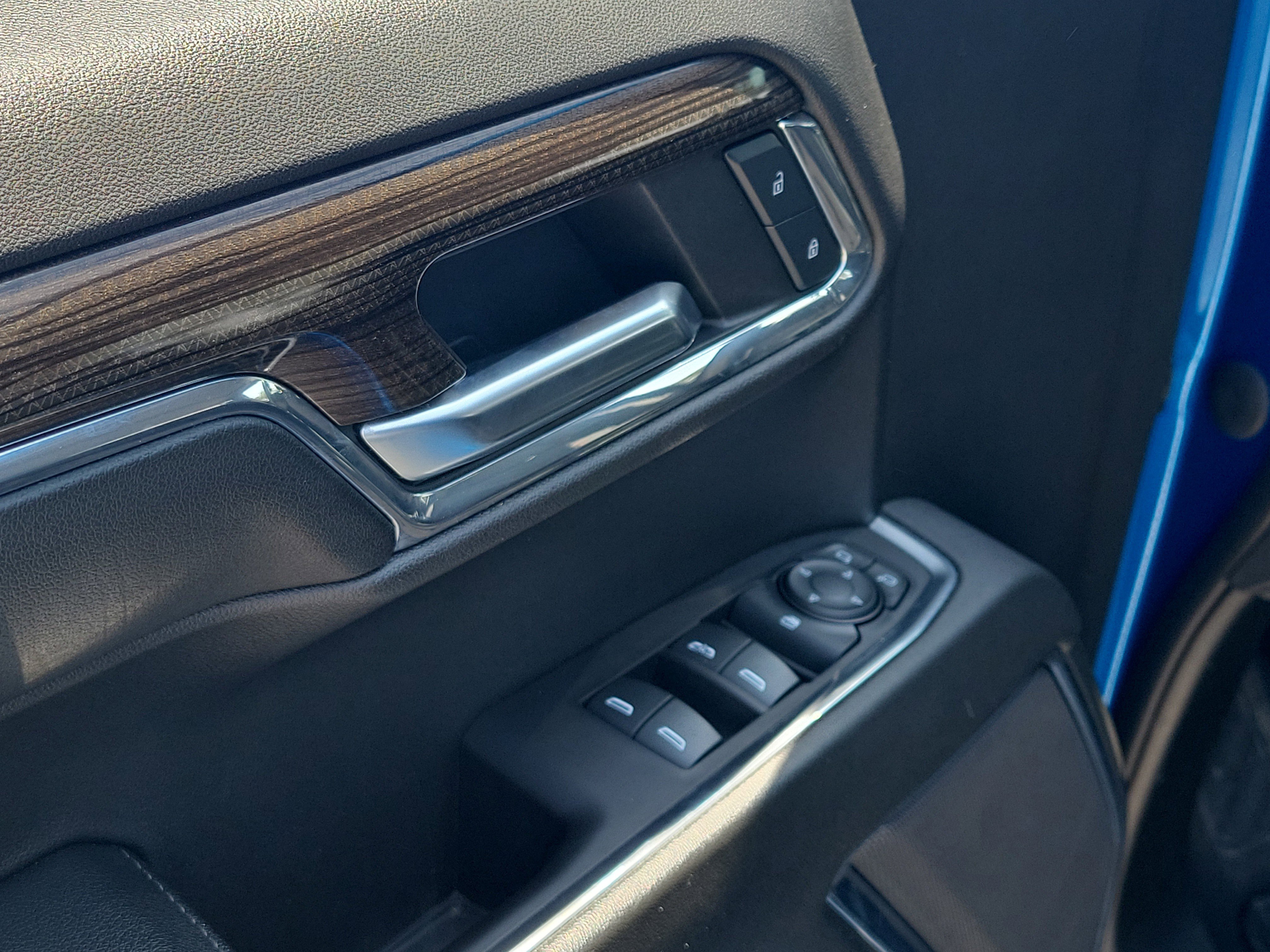Used 2023 Glacier Blue Metallic Chevrolet LT image 21