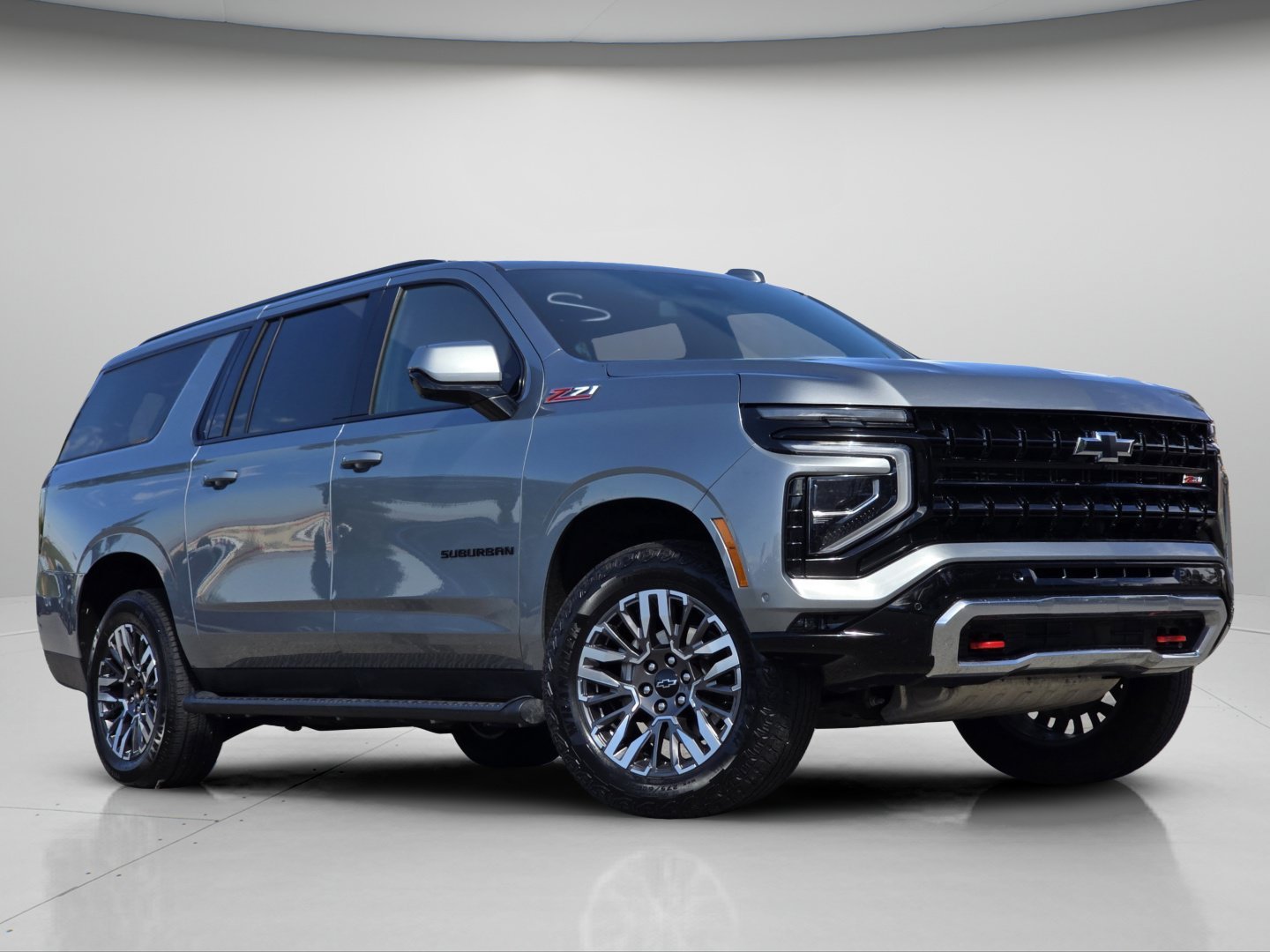 Used 2025 Sterling Gray Metallic Chevrolet Z71 image 2