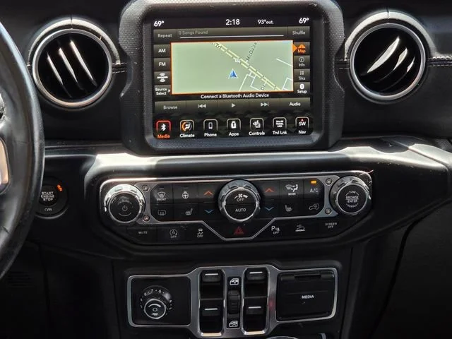 Used 2020 Gray Jeep Overland image 10
