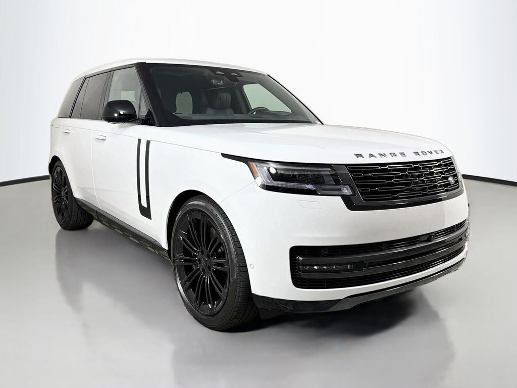 New 2026 Fuji White Land Rover SE image 3