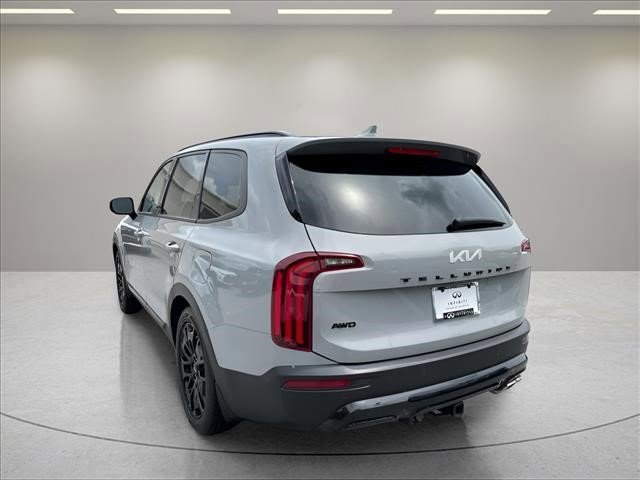 Used 2022 Wolf Gray Kia SX image 3
