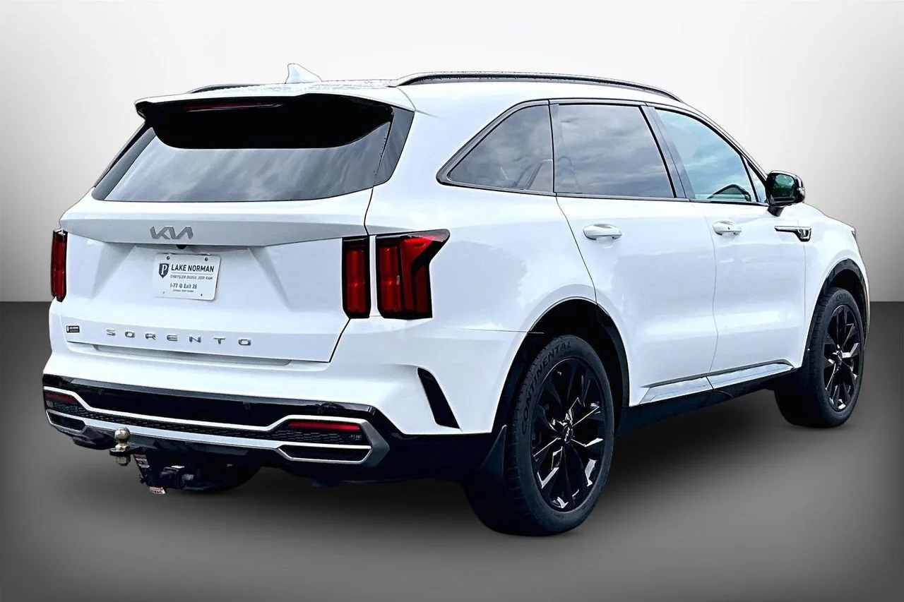 Certified Used 2022 White Kia SX image 8