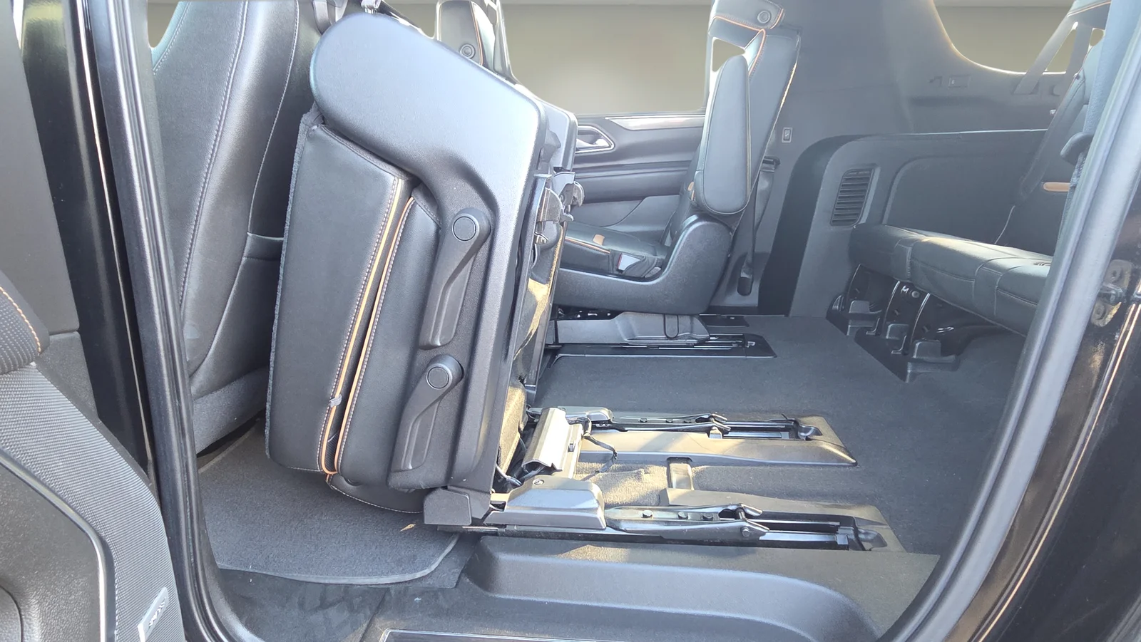 Used 2021 Black GMC AT4 image 25