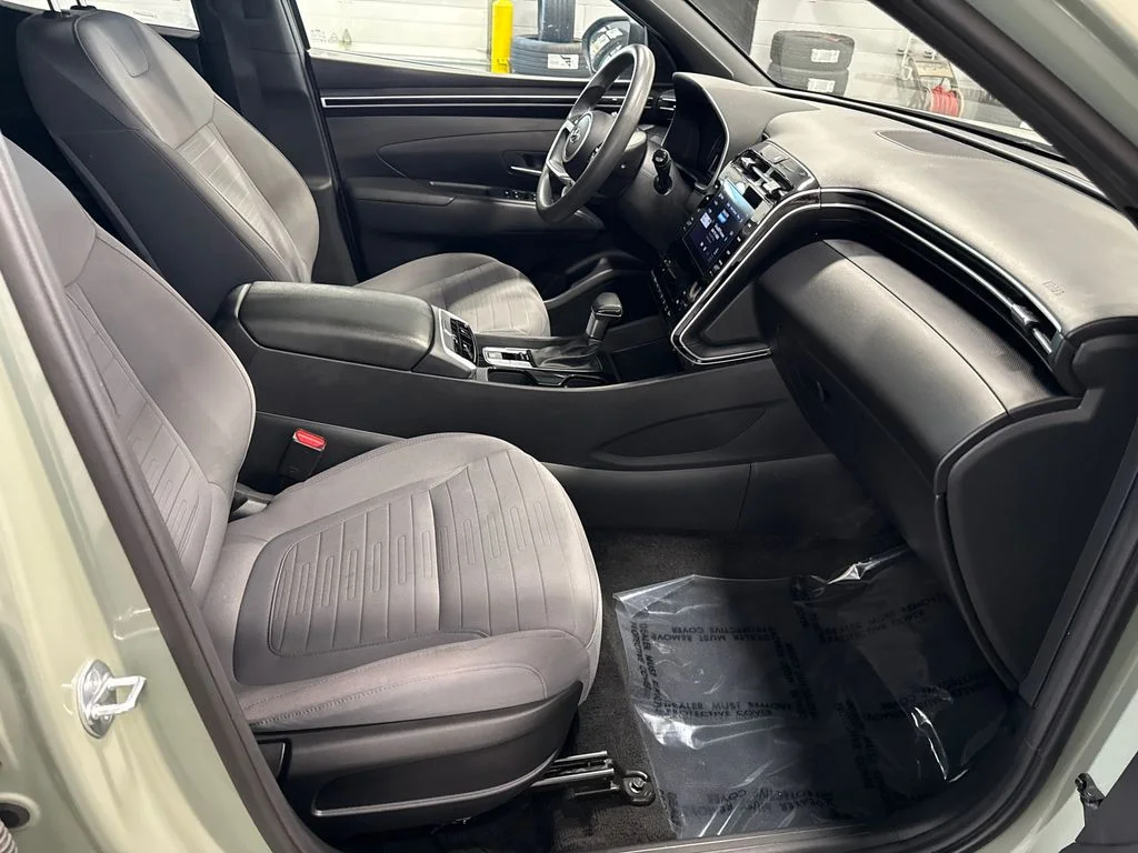 Used 2024 Green Hyundai SEL image 13