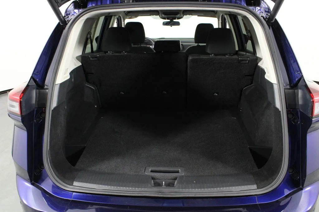 2024 Nissan Rogue SV - Photo 18