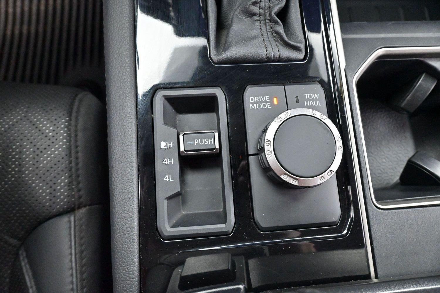 Used 2023 Ice Cap Toyota Limited image 28