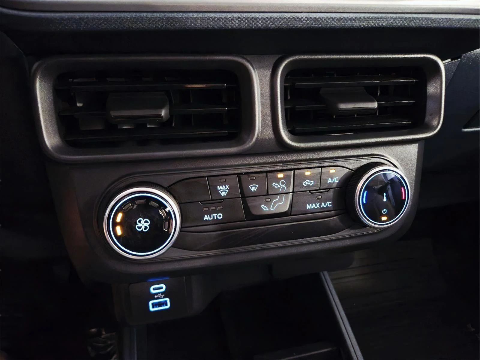 Used 2024 Carbonized Gray Metallic Ford XLT Advanced image 22