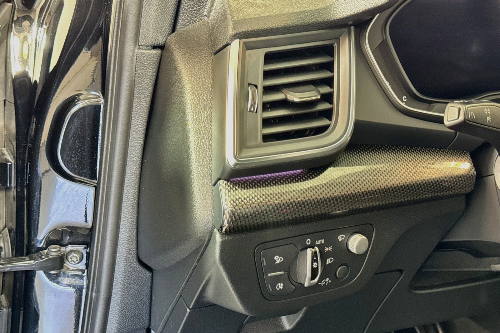 Used 2018  Audi Prestige image 13