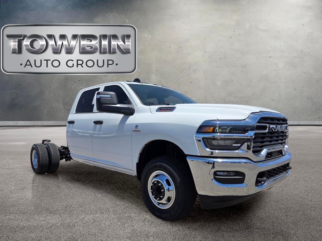 New 2026 Bright White Clear-Coat Exterior Paint RAM Tradesman image 2