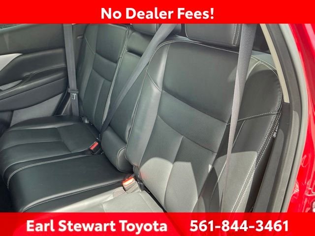 Used 2023 Red Nissan SL image 16