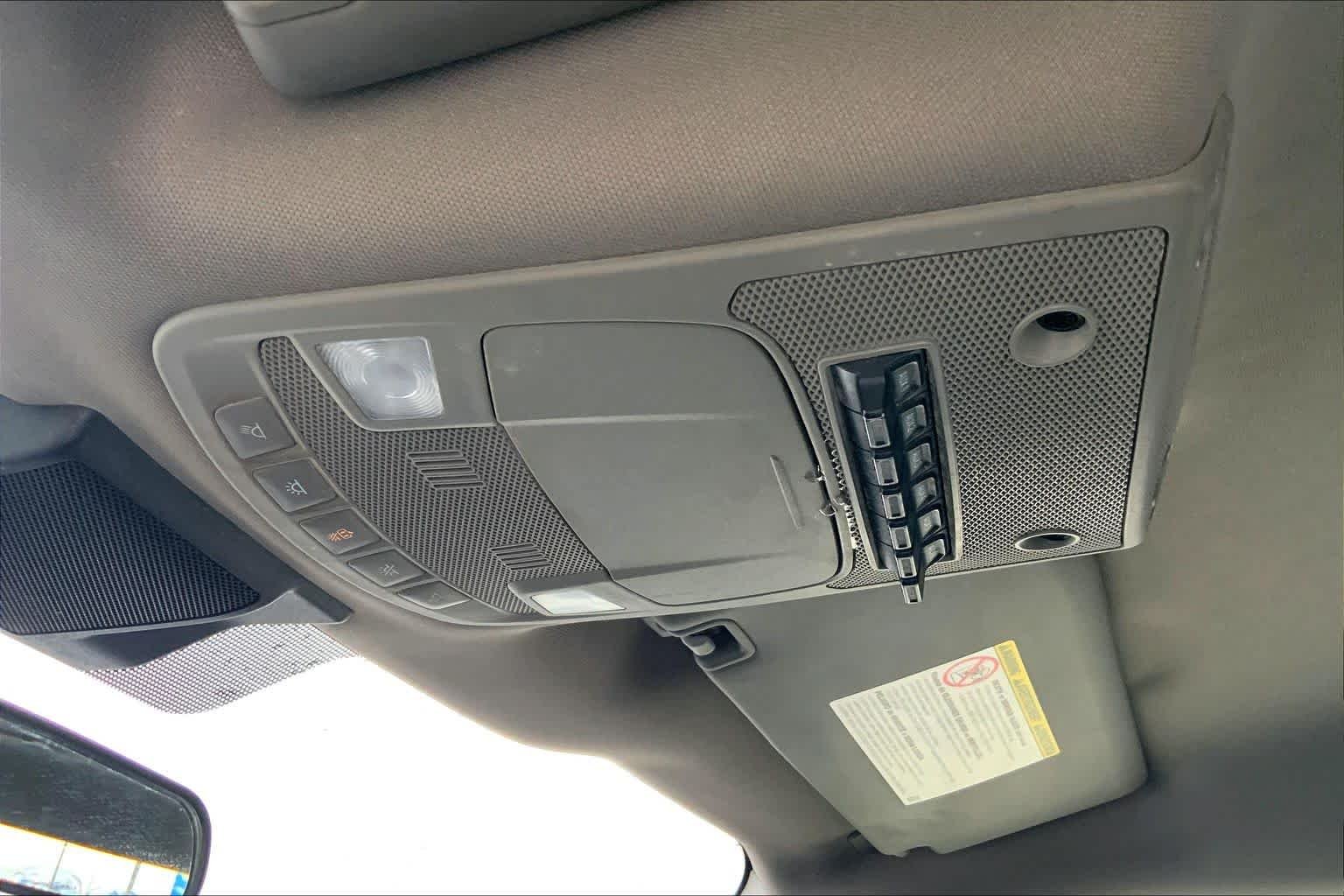 Used 2021 Oxford White Ford XL image 35