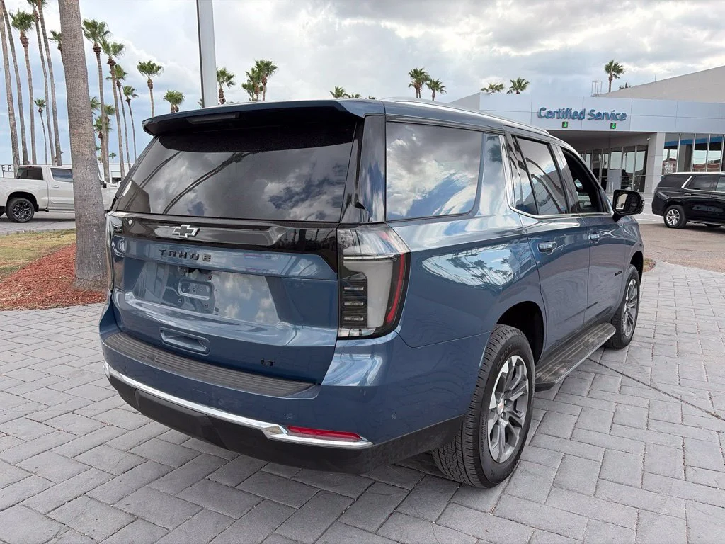 Used 2026 Lakeshore Blue Metallic Chevrolet LT image 5