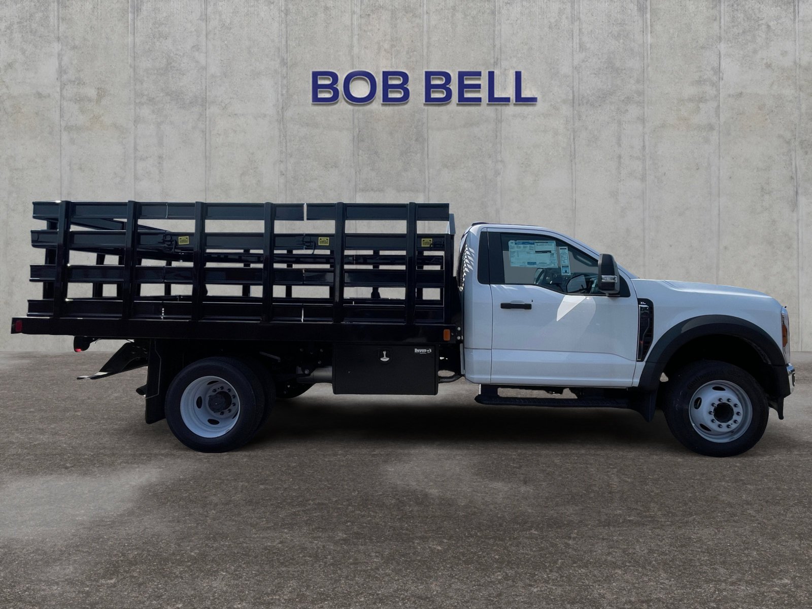 New 2025 Oxford White Ford F-450® XL image 6
