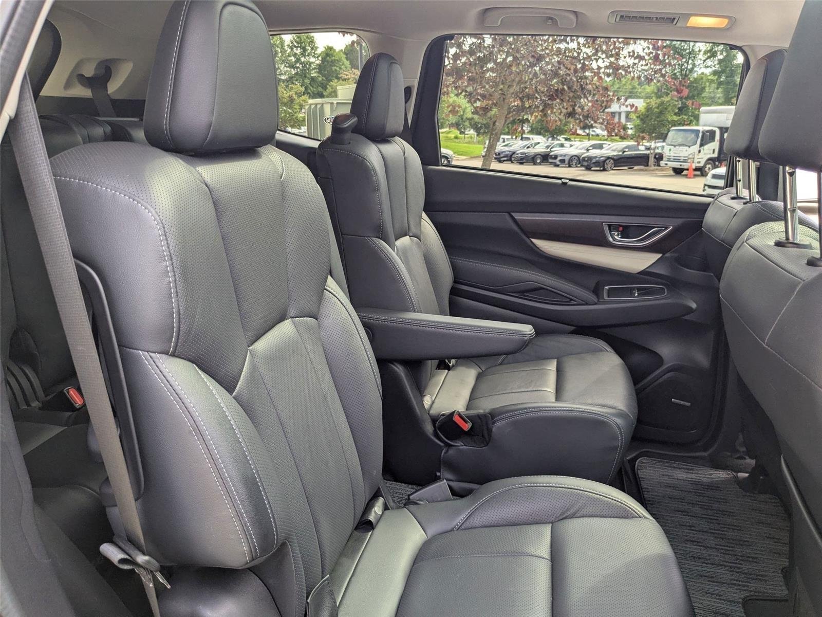 Used 2022 Crystal White Pearl Subaru Touring image 33