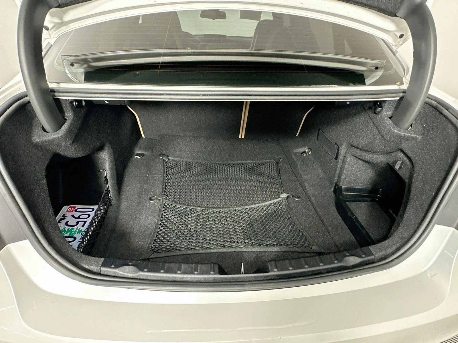 Used 2016 White BMW Base image 28