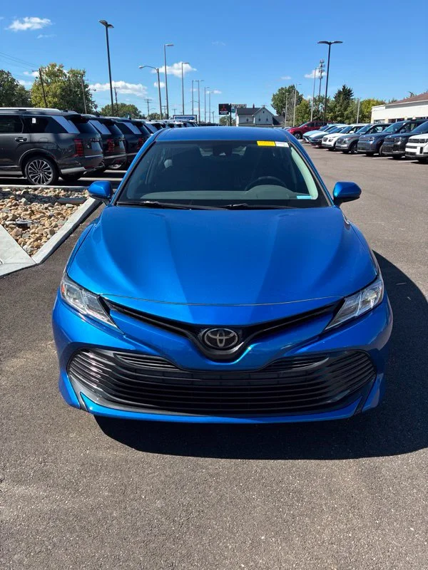 Used 2019 Blue Toyota LE image 11
