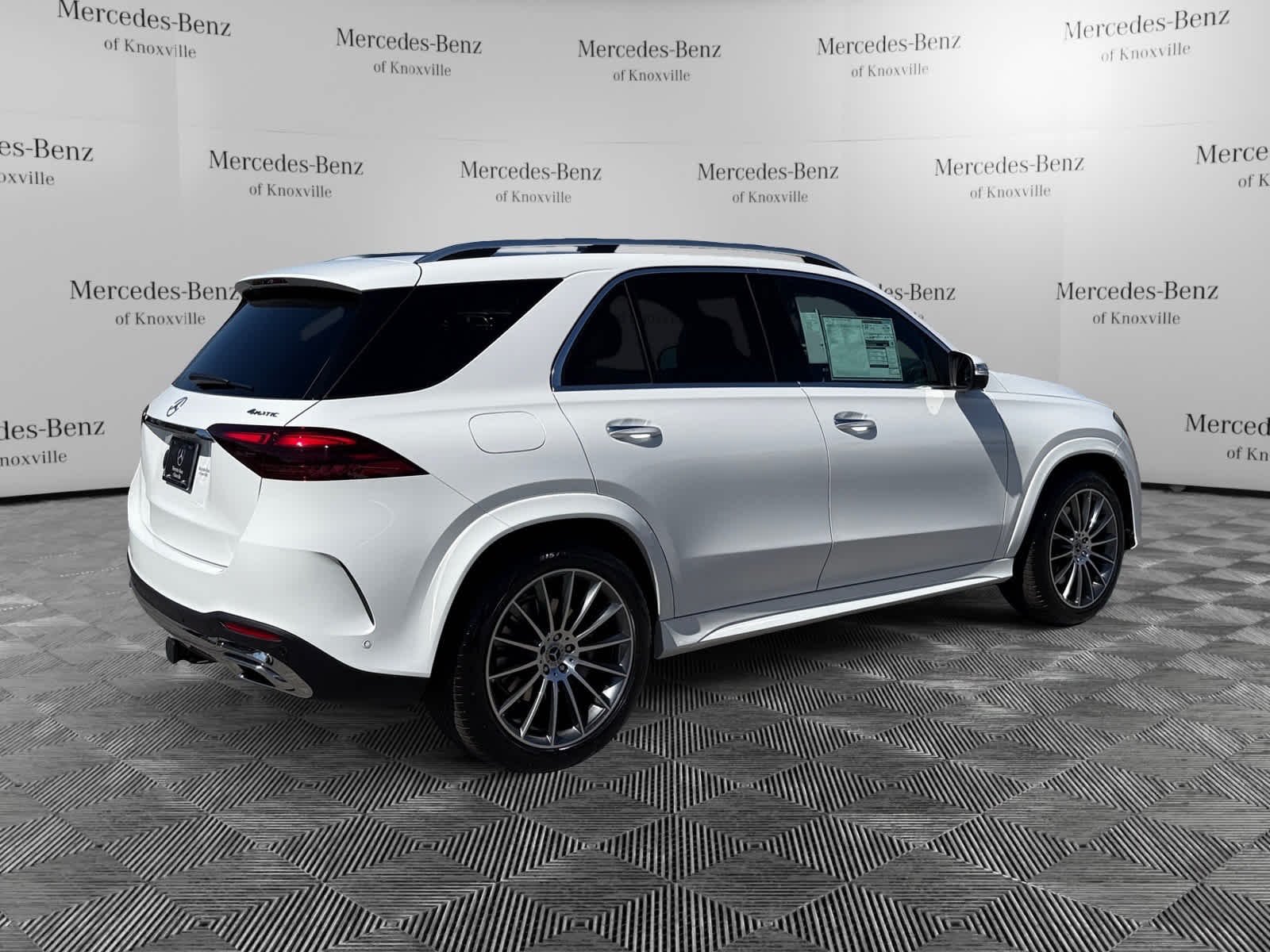 New 2026 Polar White Mercedes-Benz GLE 350 image 5