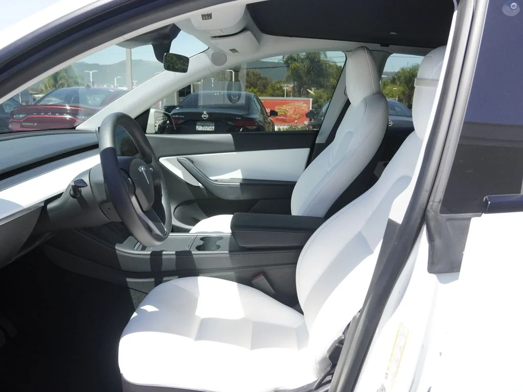 Used 2022 White Tesla Long Range image 14