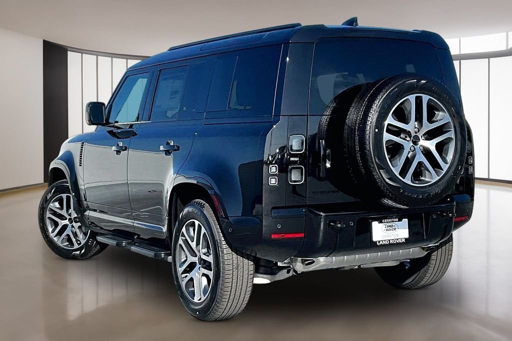 New 2026  Land Rover X-Dynamic SE image 3