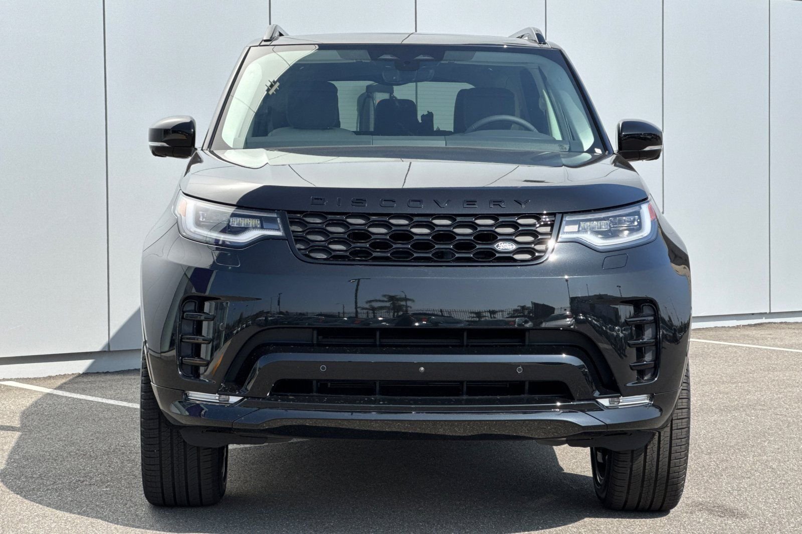 2026 Land Rover Discovery Dynamic SE - Photo 8