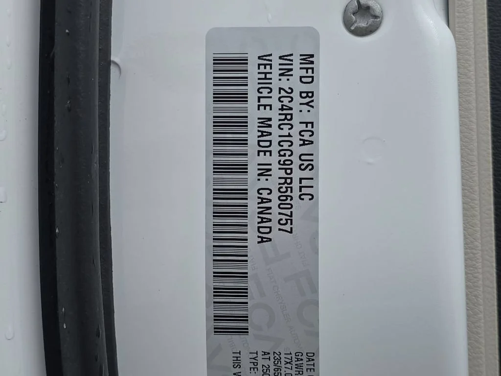 Used 2023 White Chrysler LX image 35