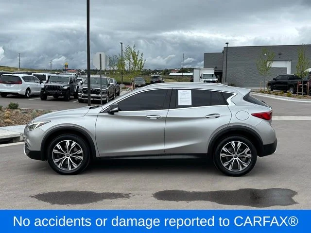 Used 2017 Silver INFINITI Premium image 2
