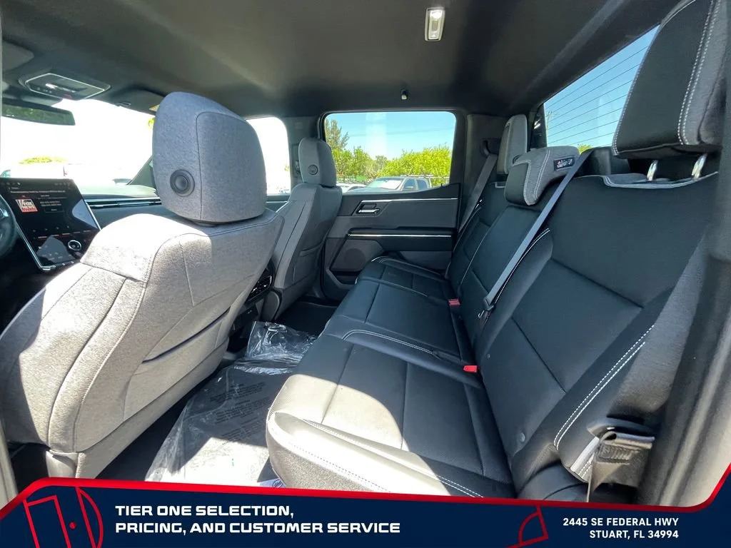 New 2026 Onyx Black GMC Elevation Standard Range image 12
