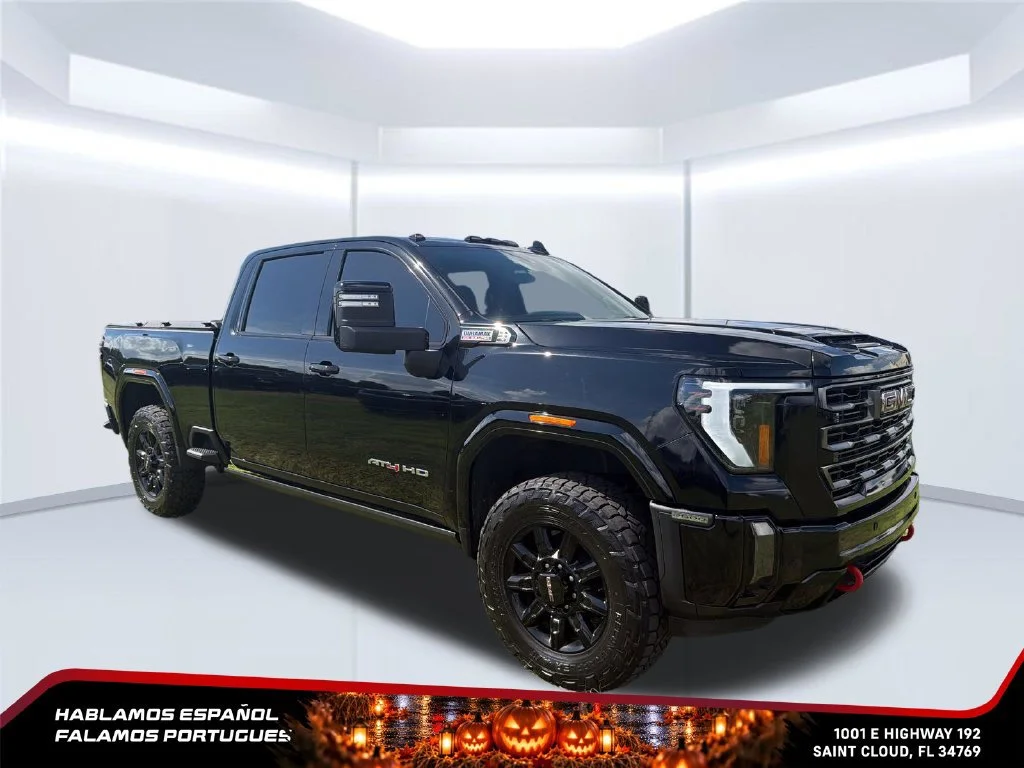 Used 2024 Onyx Black GMC AT4 image 7