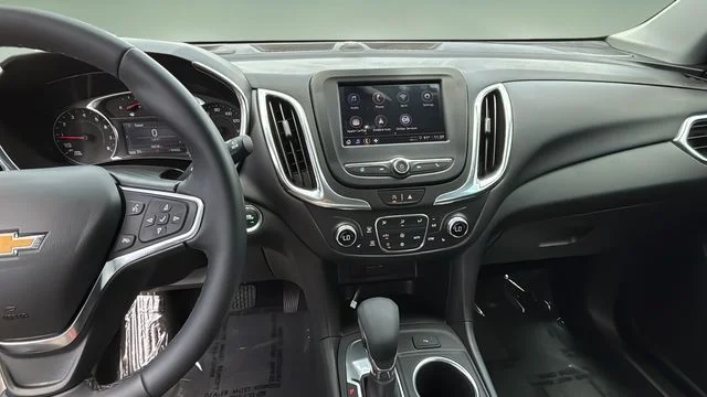 Used 2024 White Chevrolet LT image 11