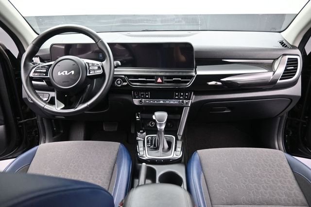Used 2024 Black Kia S image 12
