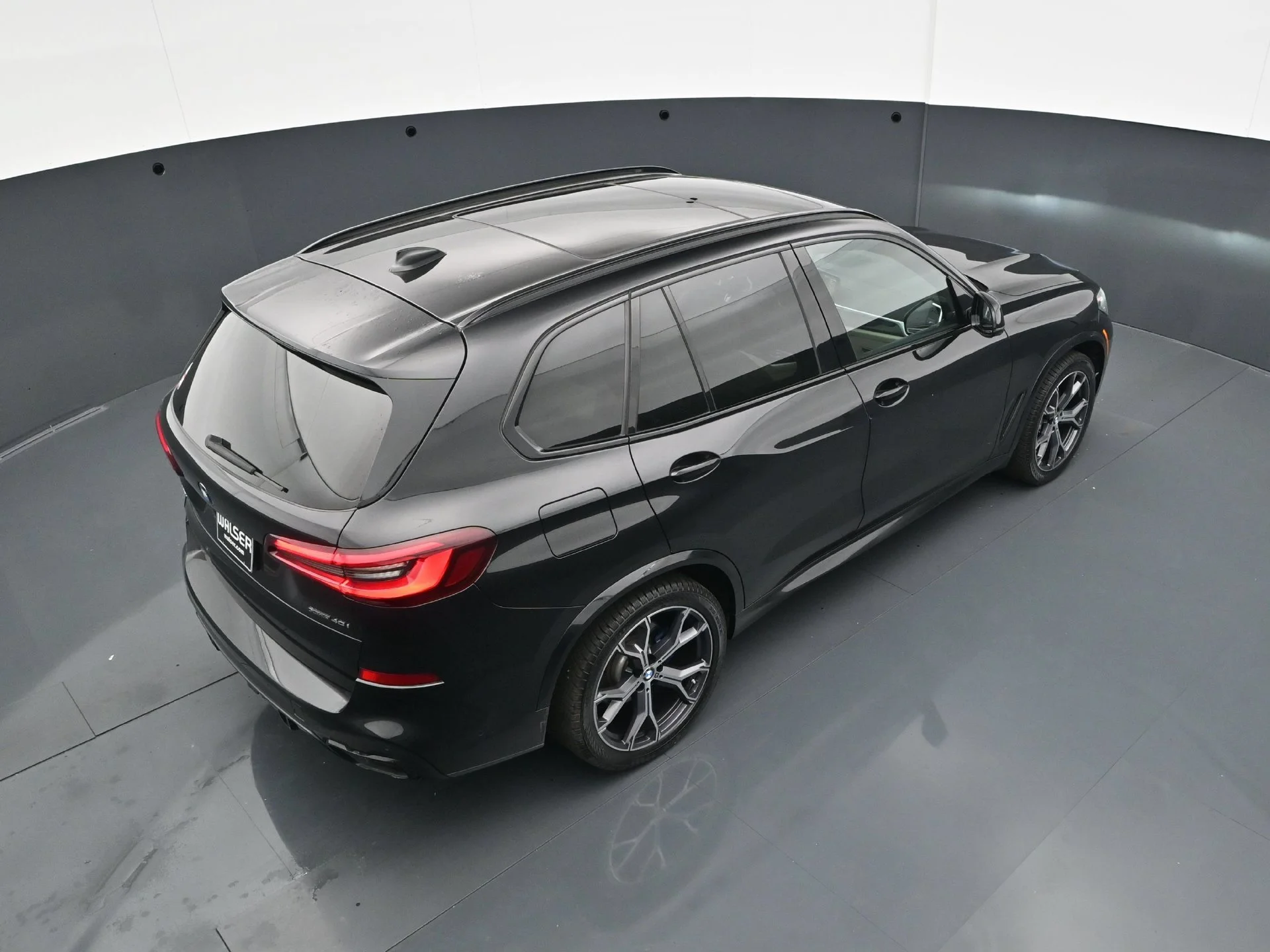 Used 2022 Black Sapphire Metallic BMW xDrive40i image 41