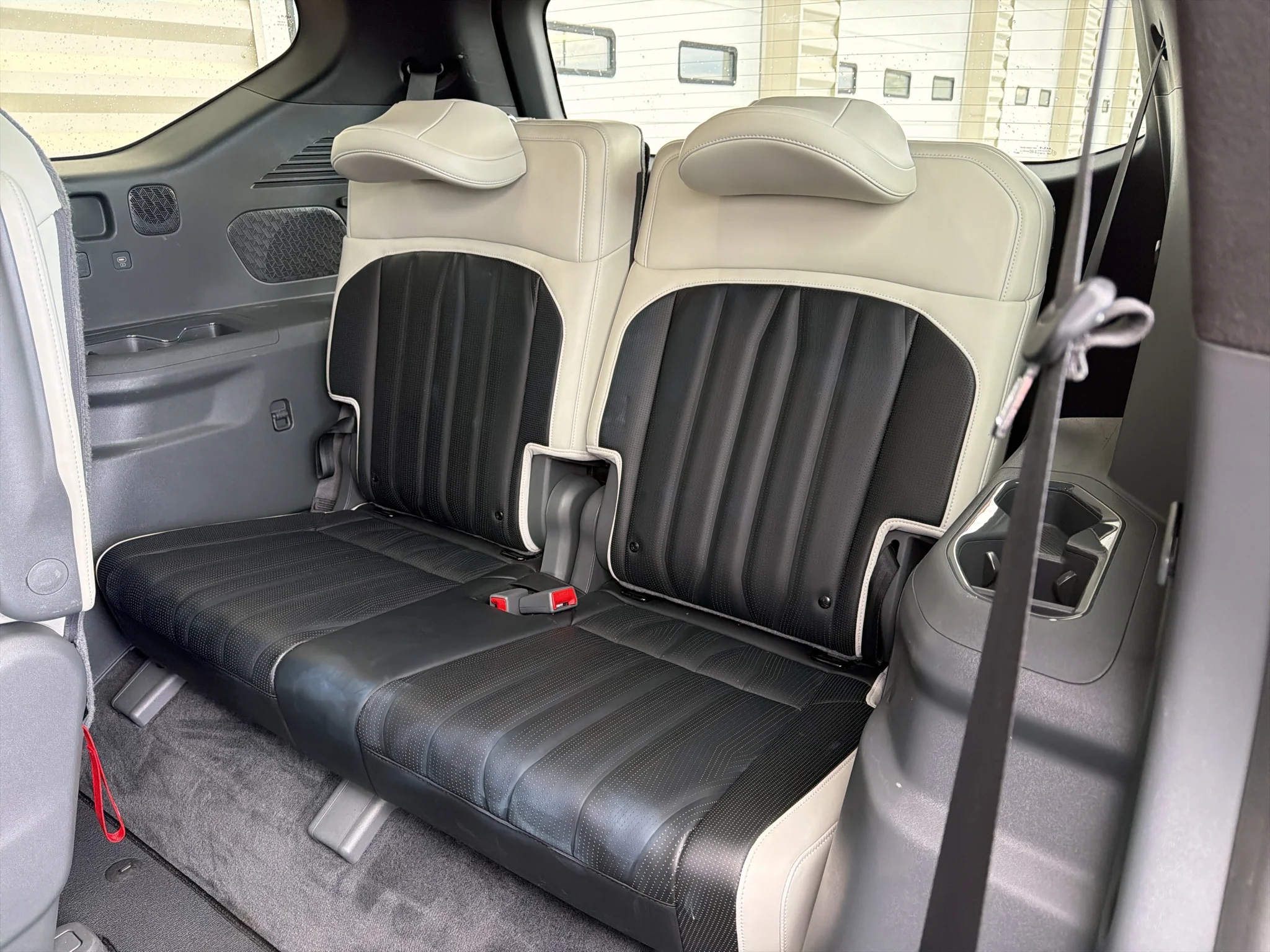 Certified Used 2024 Aurora Black Pearl Kia GT-Line image 15