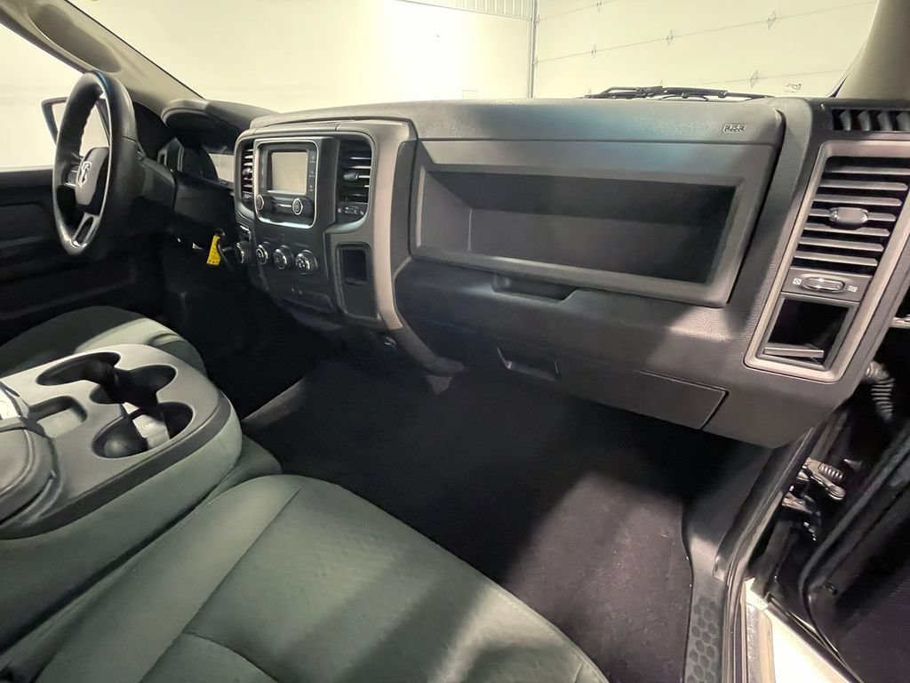 Used 2017 Granite Crystal Clearcoat Metallic Ram Express image 22