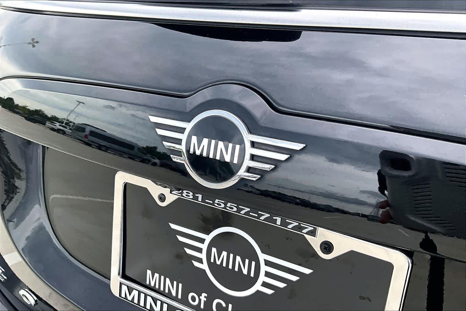Used 2022 Midnight Black Metallic MINI Cooper S image 29
